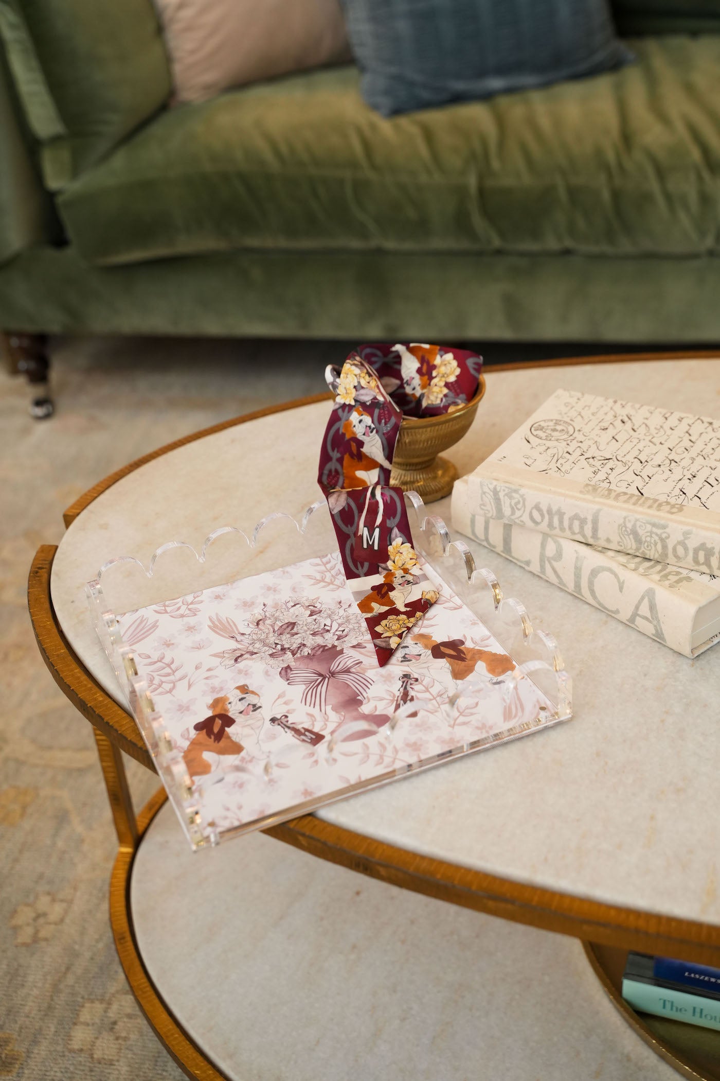 Mizzou Acrylic Scalloped Tray