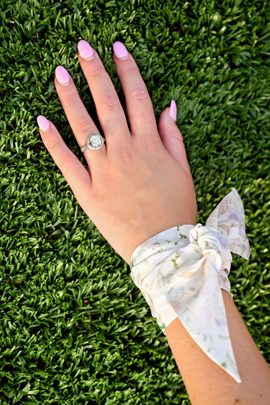 Bride Heirloom Scarflette™