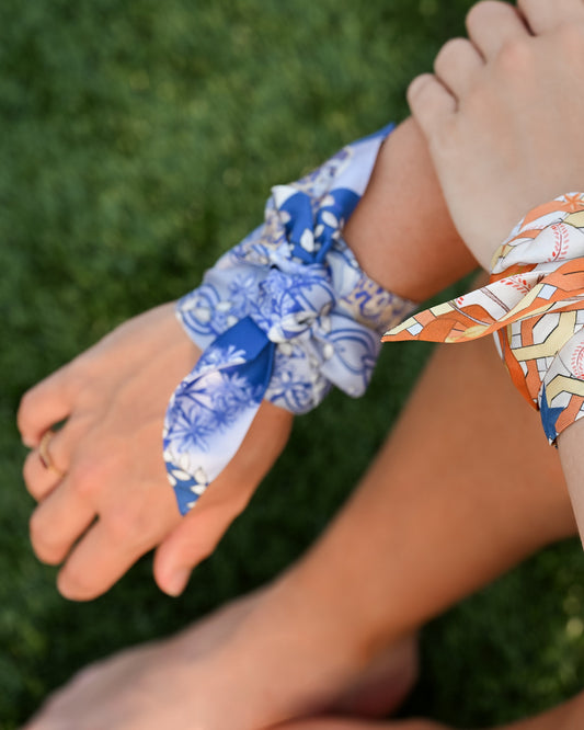 Sapphire & White Heirloom Scarflette™