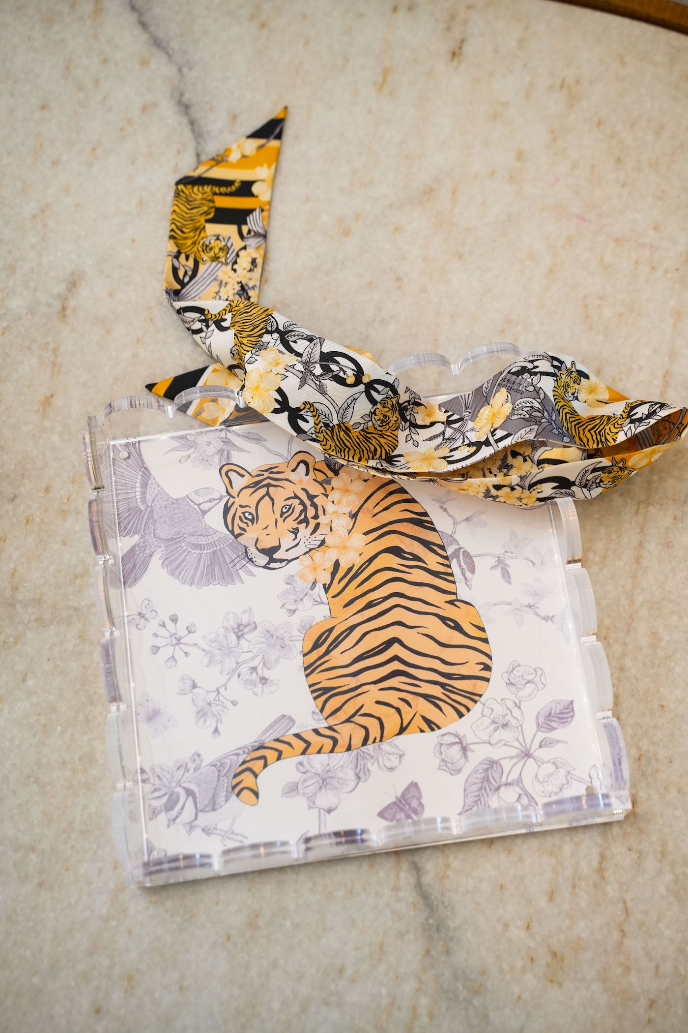 Mizzou Acrylic Scalloped Tray